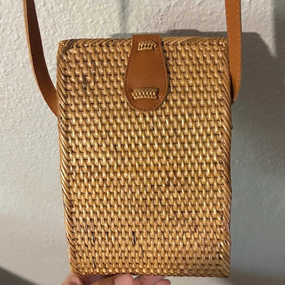Woven Crossbody Phone Bag - Tan - Picture 5 of 5